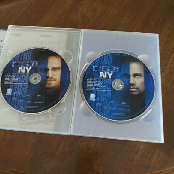 CSI: New York - The Complete Second Season (DVD, 2006, 6-Disc Set) - Picture 5 of 6